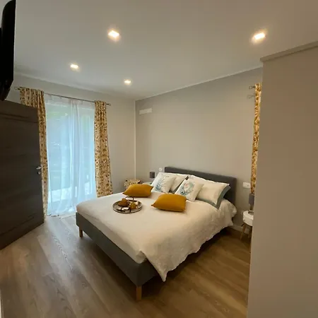 Fontana ゲストハウス 4*